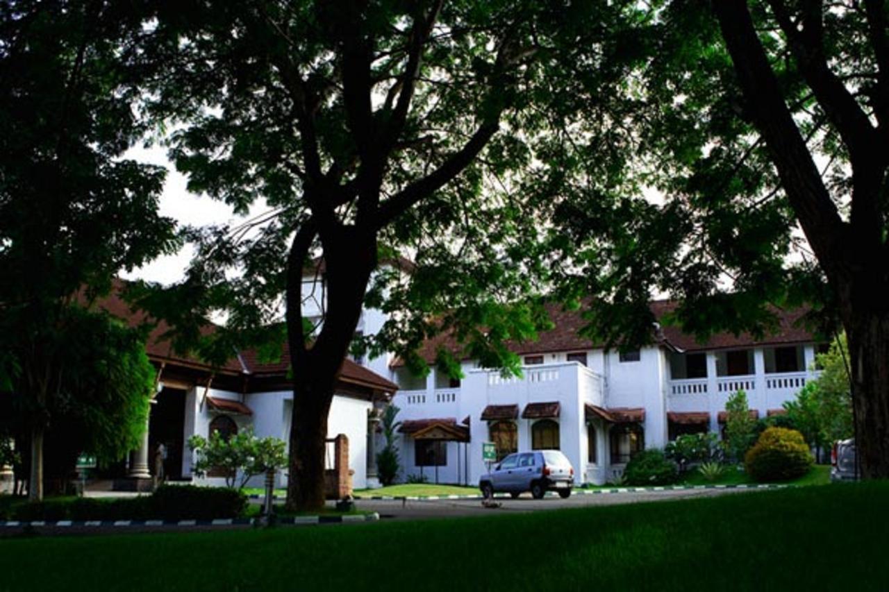 The Mascot Hotel - A Heritage Living Experience Thiruvananthapuram Exterior photo